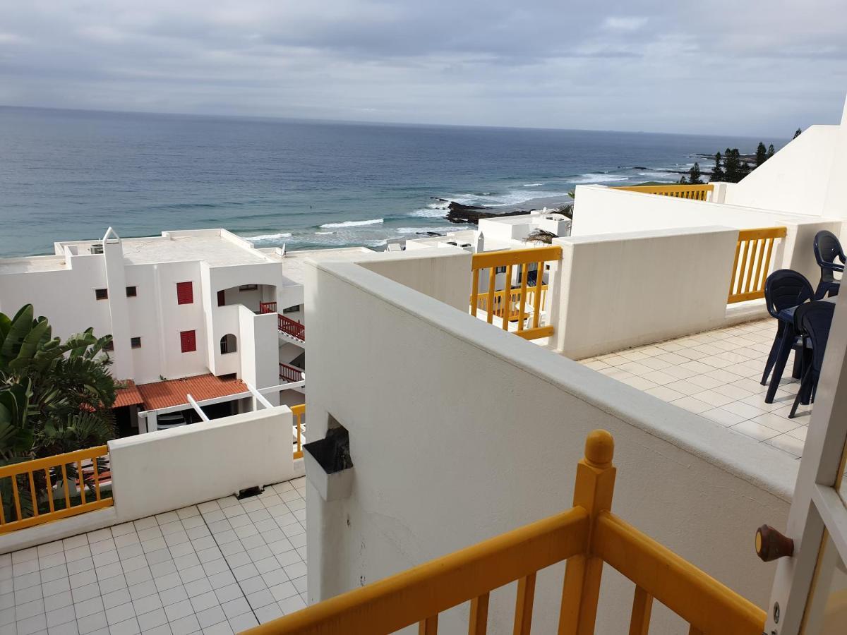 Ballito 69 Perissa Santorini Sea View, Walk To Beach -Family Only 外观 照片